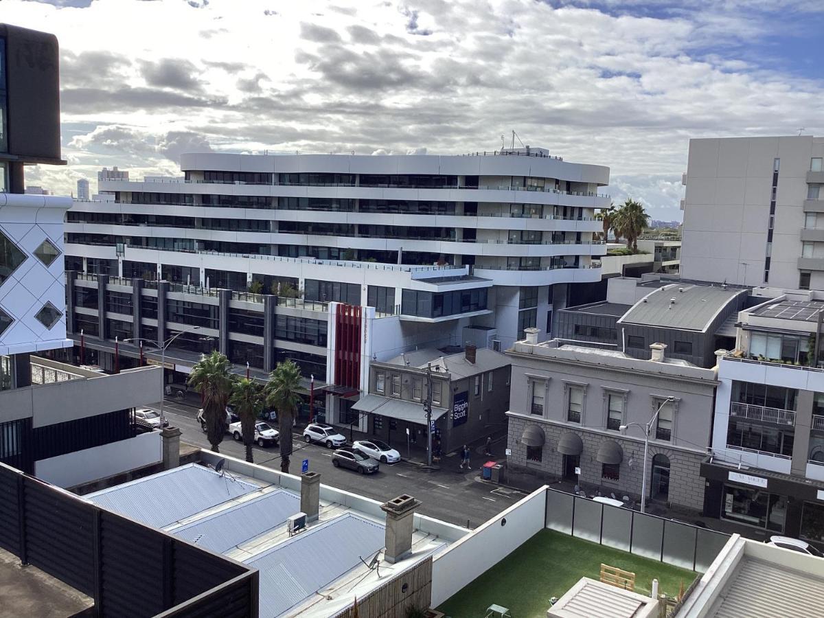 In The Heart Of Port Melbourne Apartment Exterior photo