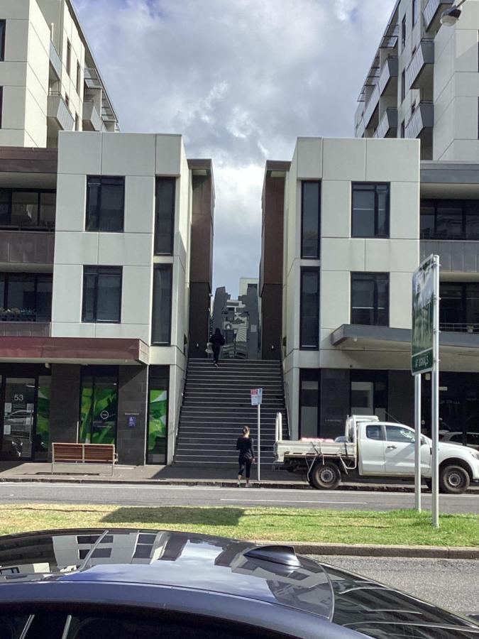 In The Heart Of Port Melbourne Apartment Exterior photo